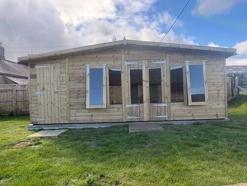 20x10 Apex Summer House Combi