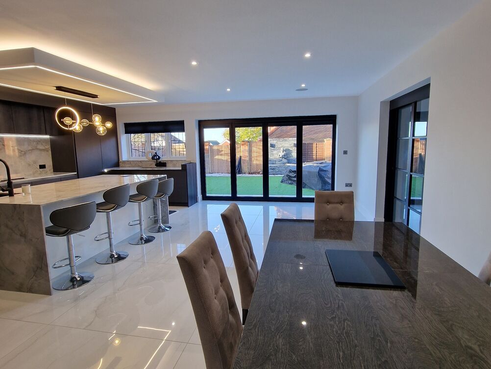 5 Bedroom double extension and full refurbishment 