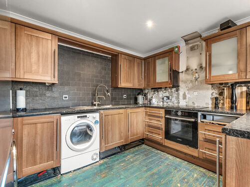 Inzievar Courtyard, Inzievar, Dunfermline, KY12 8HB