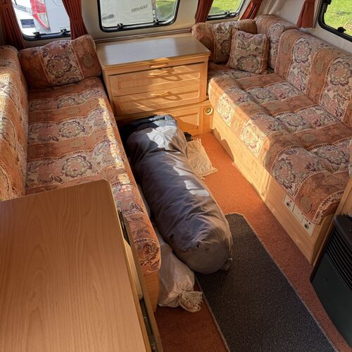 ABI Brooklyn 400-2 Caravan 2 Berth Lightweight 925kg 2001 Model - VERY TIDY EXAMPLE!