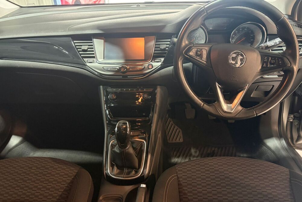 VAUXHALL ASTRA