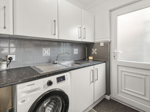 Dunvegan Avenue, Stenhousemuir, FK5 4TF