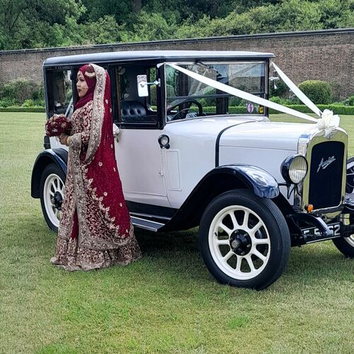 Gallery | Wedding Cars Harpenden, St Albans, Watford, Hemel Hempstead | Heritage Classic Cars