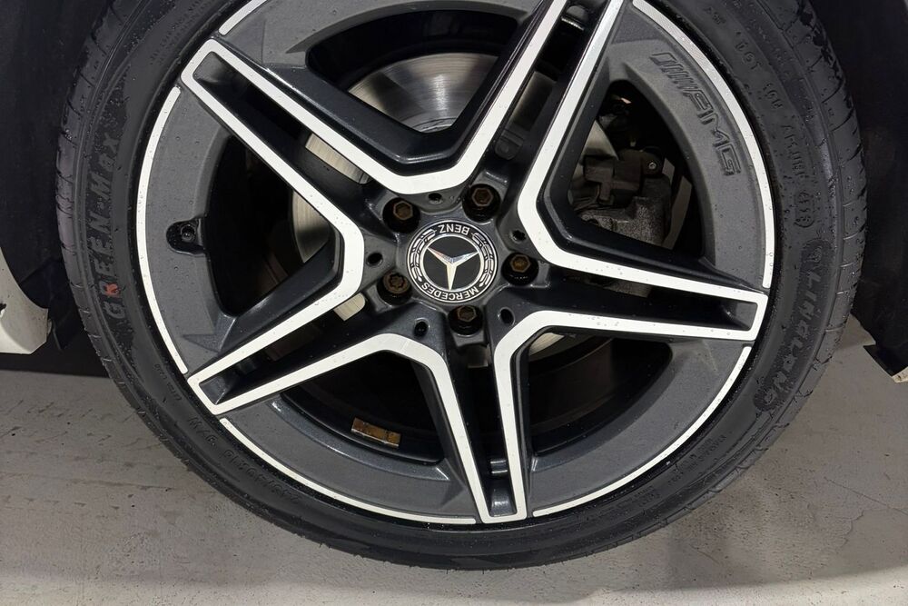 MERCEDES-BENZ C CLASS C200 AMG Line