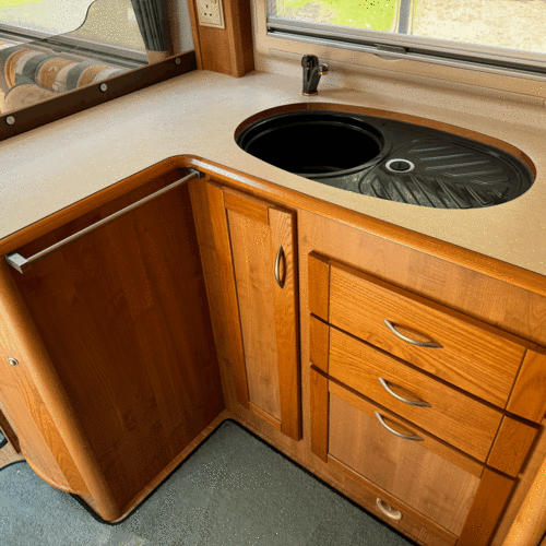 AutoTrail Chieftain SE Fixed Bed 6 Berth Motorhome 2004(54)reg 35k miles