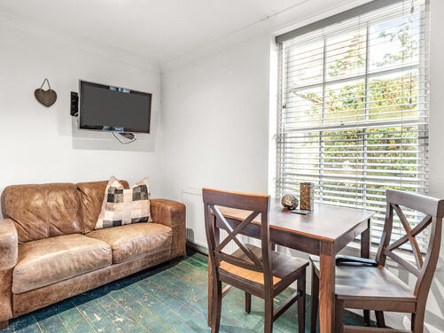 Inzievar Courtyard, Inzievar, Dunfermline, KY12 8HB