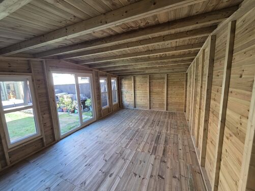 23x12 Summer House Home Bar Combi
