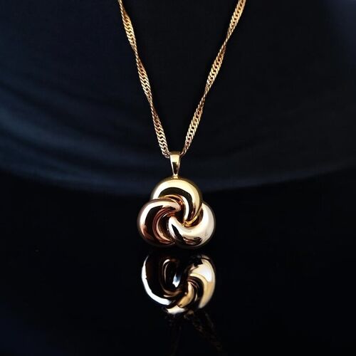 Tri colour knot pendant