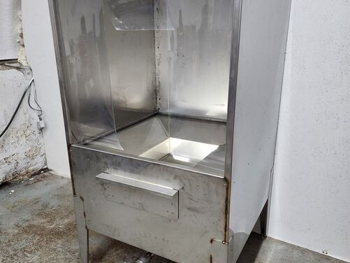 Wash Booth - Includes lid and PVC curtain