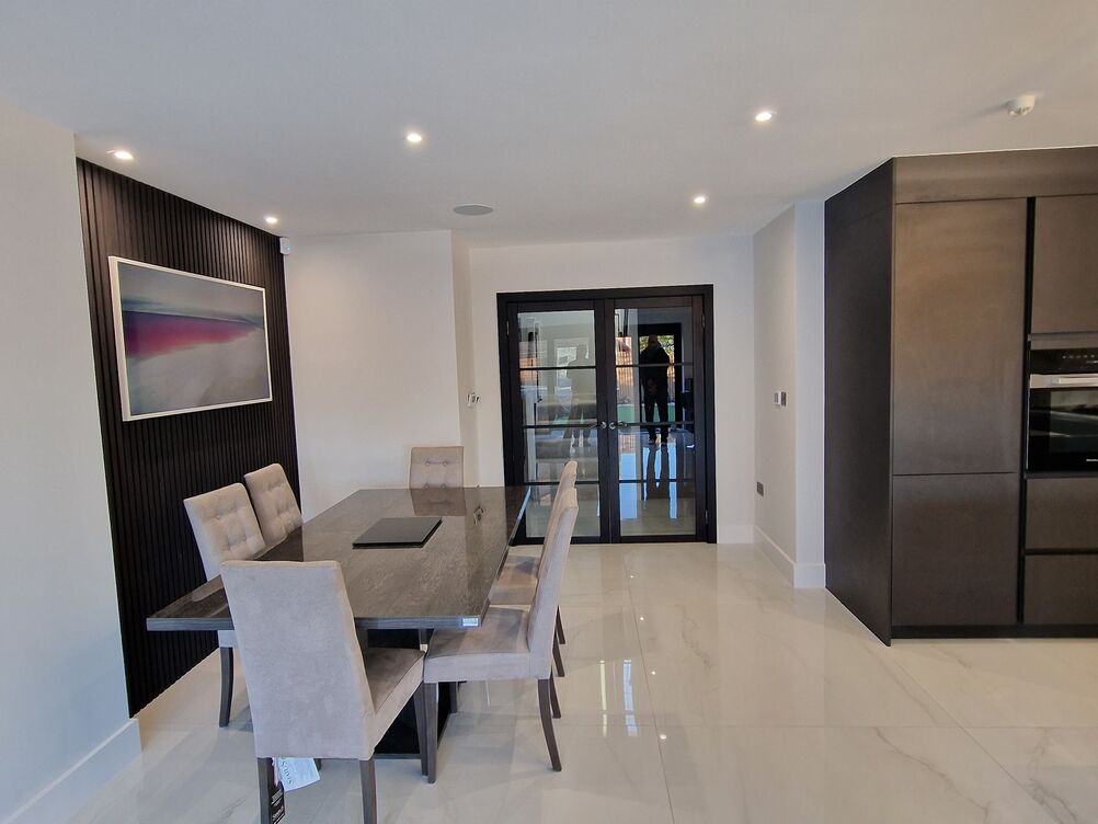 5 Bedroom double extension and full refurbishment 