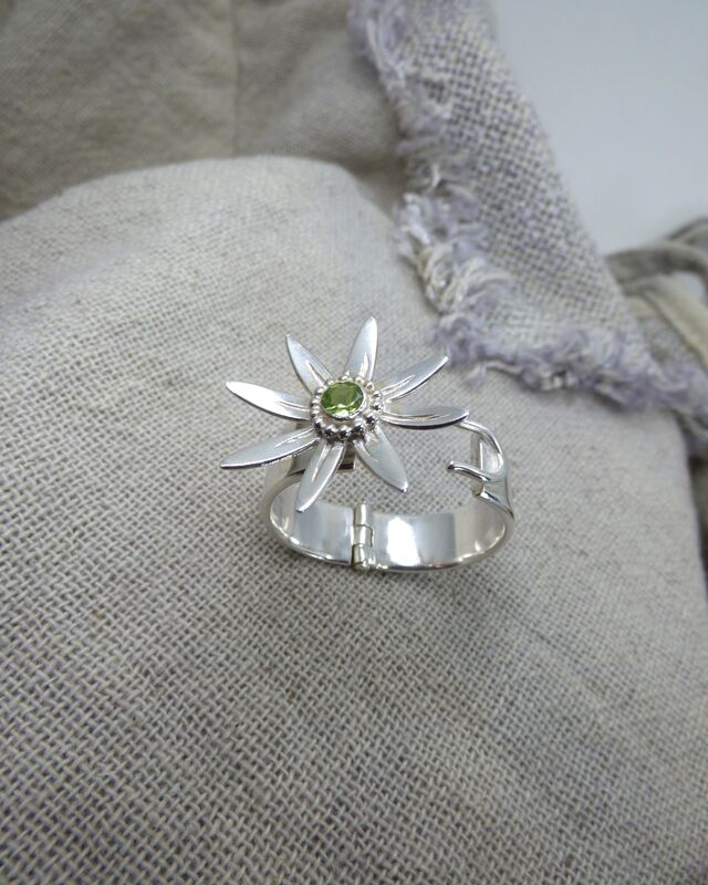 Wild flower 'Chamomile'