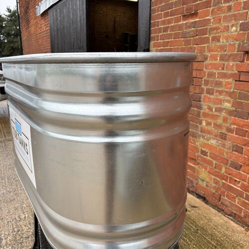 4ft oval stock tank