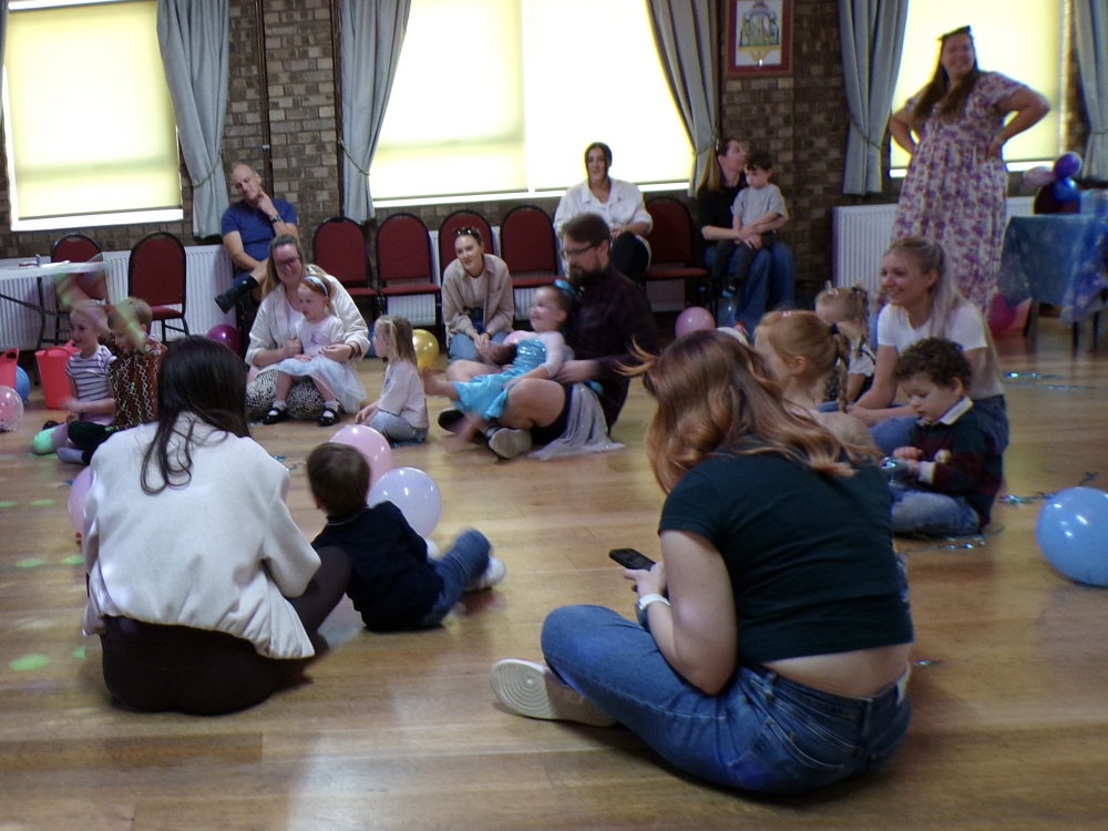 Parties | Pulse &amp; Pop! | Children's Birthday Party Venue Hire Spalding, UK |  Musical Theatre Classes and Experiences in and around Lincolnshire, UK | Wedding and Events Singer based near Peterborough, UK