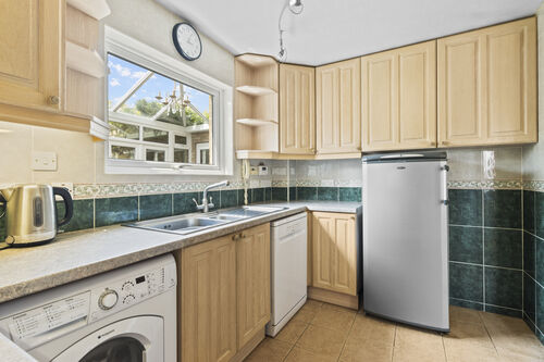 Gardner Close, Eastbourne