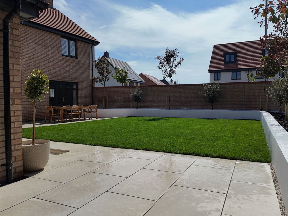 Gallery | Hd Landscaping | Landscape Gardening | Garden Maintenance Leighton Buzzard | Garden Design Bedfordshire