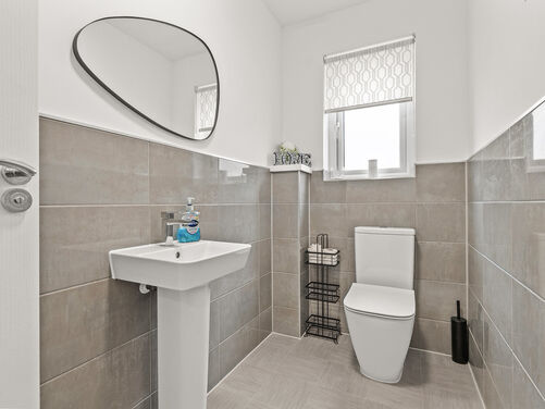 Kenny Drive, Maddiston, FK2 0WJ