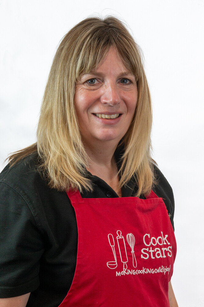 Children’s Cooking Classes &amp; Parties Molesey to Leatherhead