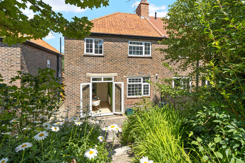 Longland Road, Eastbourne