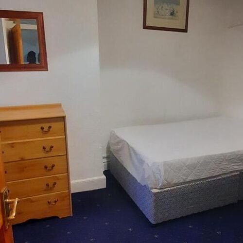 3 Bed Terraced House For Rent