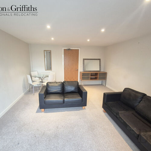 Renting in Cardiff - 2 Bedroom Apartment, Cardiff Bay