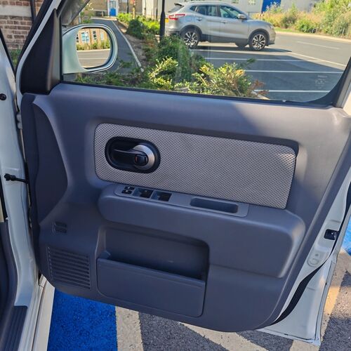 Nissan Cube3 - Rider AUTECH 2007