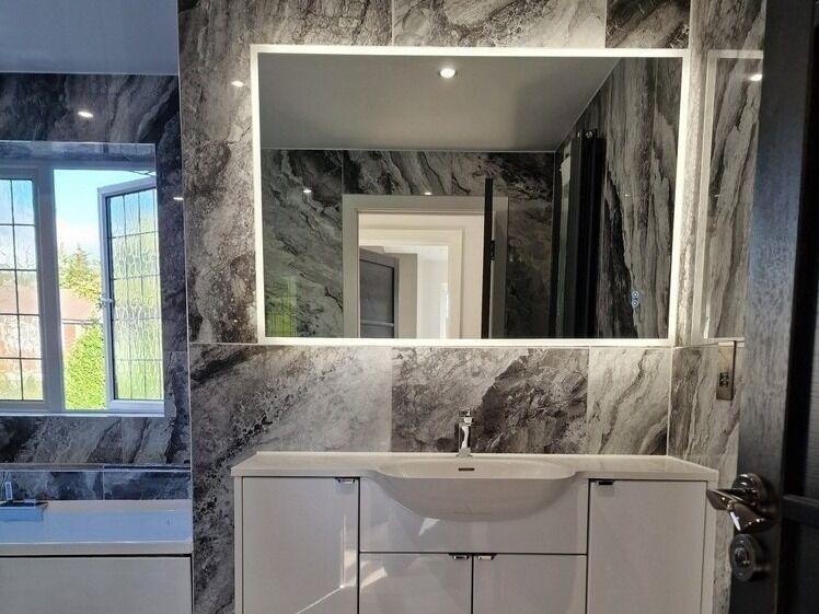 5 Bedroom double extension and full refurbishment 