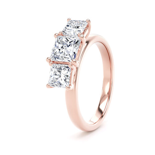 Graduated princess cut diamond trilogy