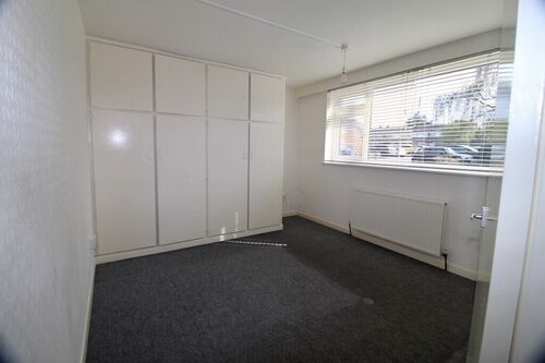 Flat 9, Stonehill Court, Stonehill Drive, Great Glen, Leicester, LE8 9EN