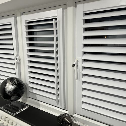 Plantation shutters | Blinds Direct | Blinds Direct | Blinds Stockport | Wooden and Roller Blinds Stockport
