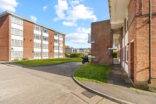 Roselands Avenue, Eastbourne