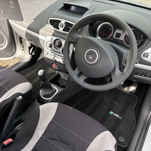 2012 (62) RENAULT CLIO 1.1 PETROL MANUAL 5 DOOR
