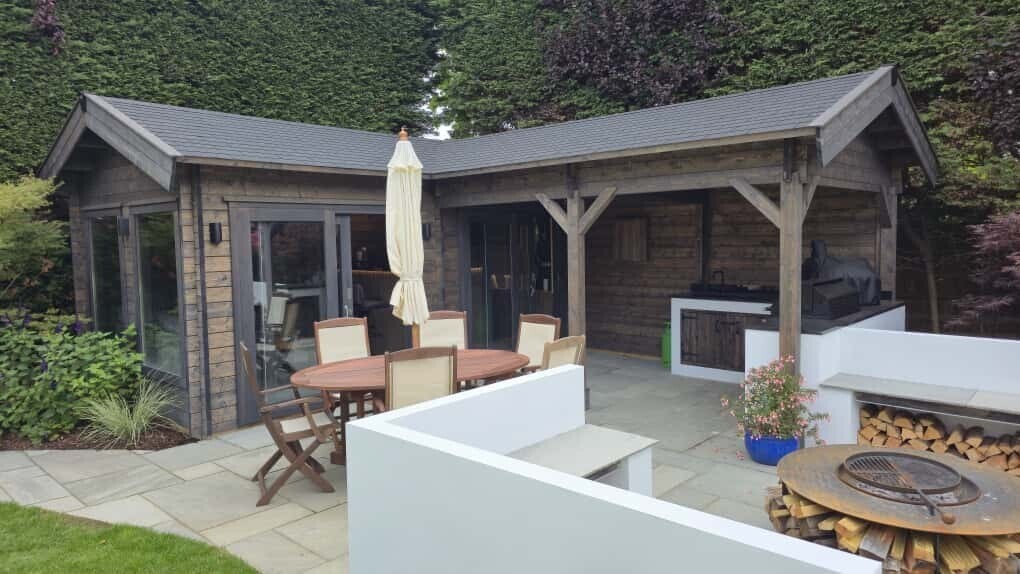 Bespoke Garden Offices, Log Cabins & Garden Buildings in Gloucestershire