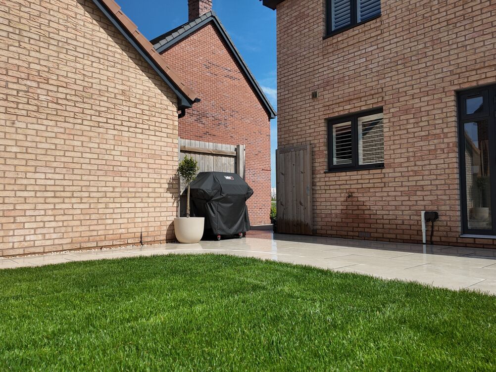 Gallery | Hd Landscaping | Landscape Gardening | Garden Maintenance Leighton Buzzard | Garden Design Bedfordshire