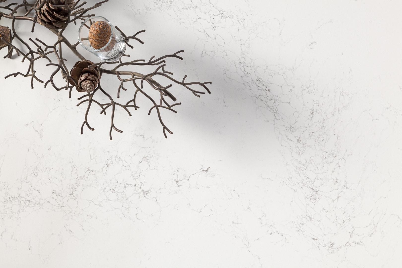 Classic quartz Calacatta Valiente 