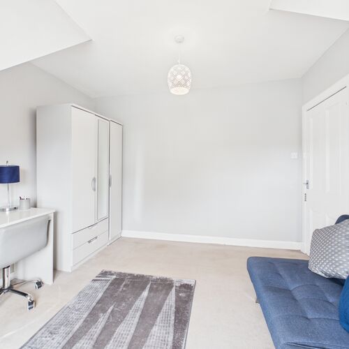 High Road, Stevenston