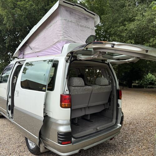 1999 Nissan Elgrand 3.2V6 Auto Camper Van 2 Berth