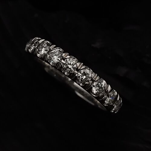 Gallery | Aura Jewellers | Jewellery repairs and alterations, Brownhills | Jewellery specialists, West Midlands Jewellers | Bespoke jewellery, Hand engraving, Valuations