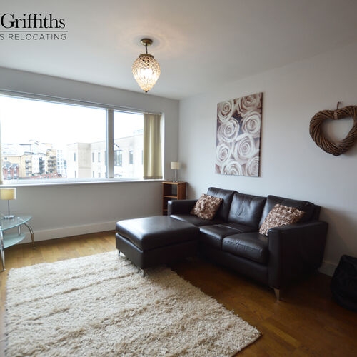 Renting in Cardiff - 2 bedroom apartment, Cardiff Bay