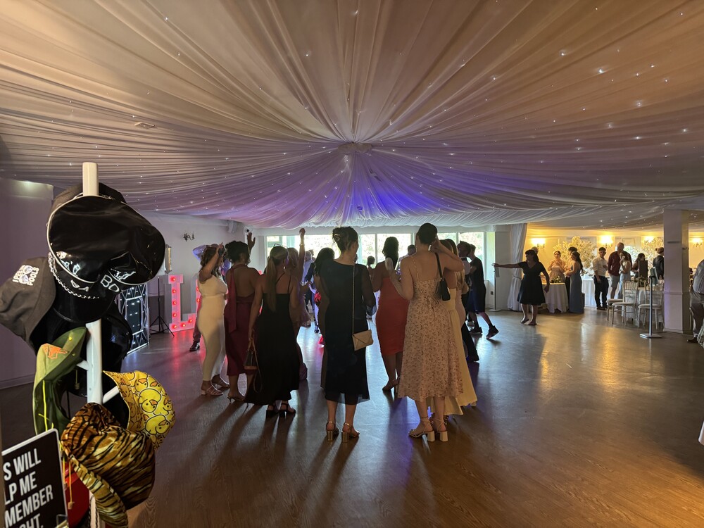 Southdowns Manor Wedding Photo Booth Hire | Amy &amp; Sam | Pic Me Photo Pods