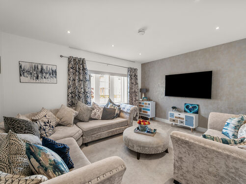 Macgregor Place, Larbert, FK2 8RJ