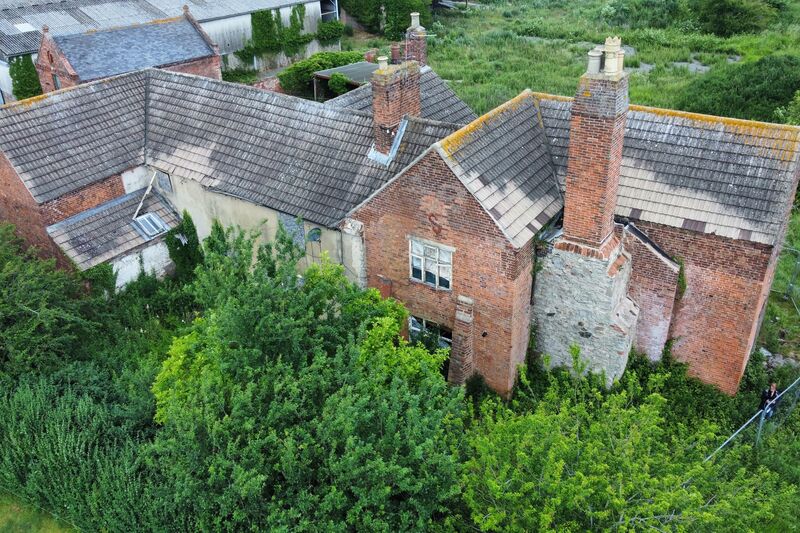 16th century farm near Rushcliffe