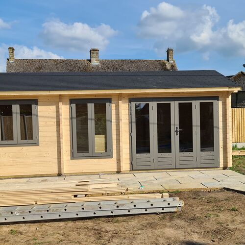 Garden office and quiet space