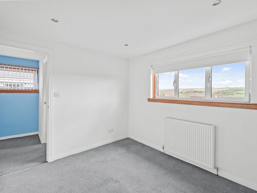 Pirleyhill Gardens, Falkirk, FK1 5NB