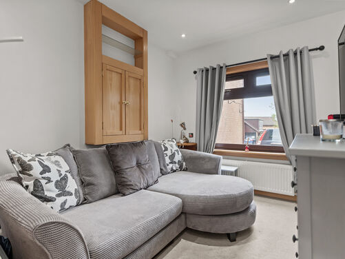Orchard Grove, Polmont, FK2 0XE