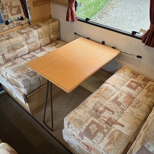 Elddis Avantgarde 100 Motorhome 5 Berth - 2002 Peugeot Boxer 2.0HDi