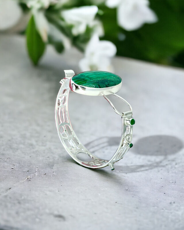 'Daydream' Torque Bangle