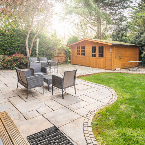 The Oaks, Watford WD19 4LR