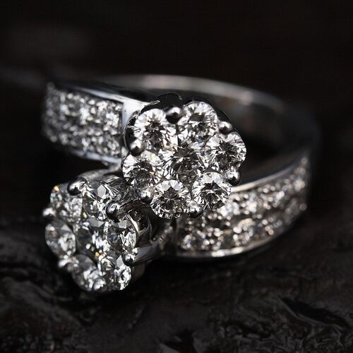 Gallery | Aura Jewellers | Jewellery repairs and alterations, Brownhills | Jewellery specialists, West Midlands Jewellers | Bespoke jewellery, Hand engraving, Valuations