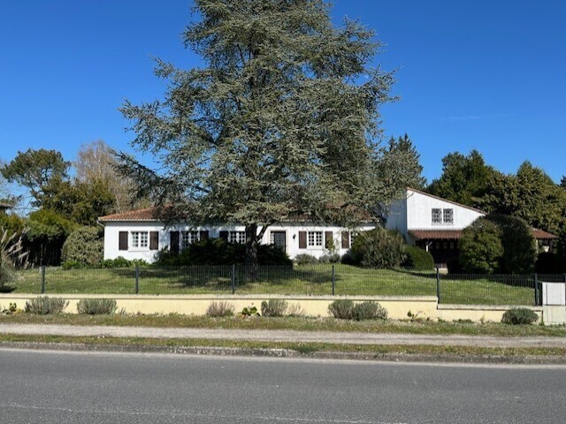 Villa in South West France