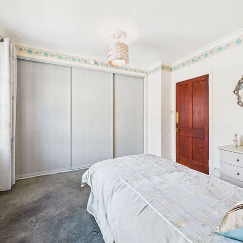 West Main Street, Darvel